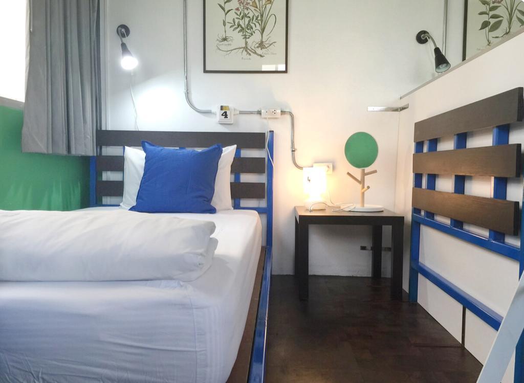Saphaipae Hostel Bangkok Room photo